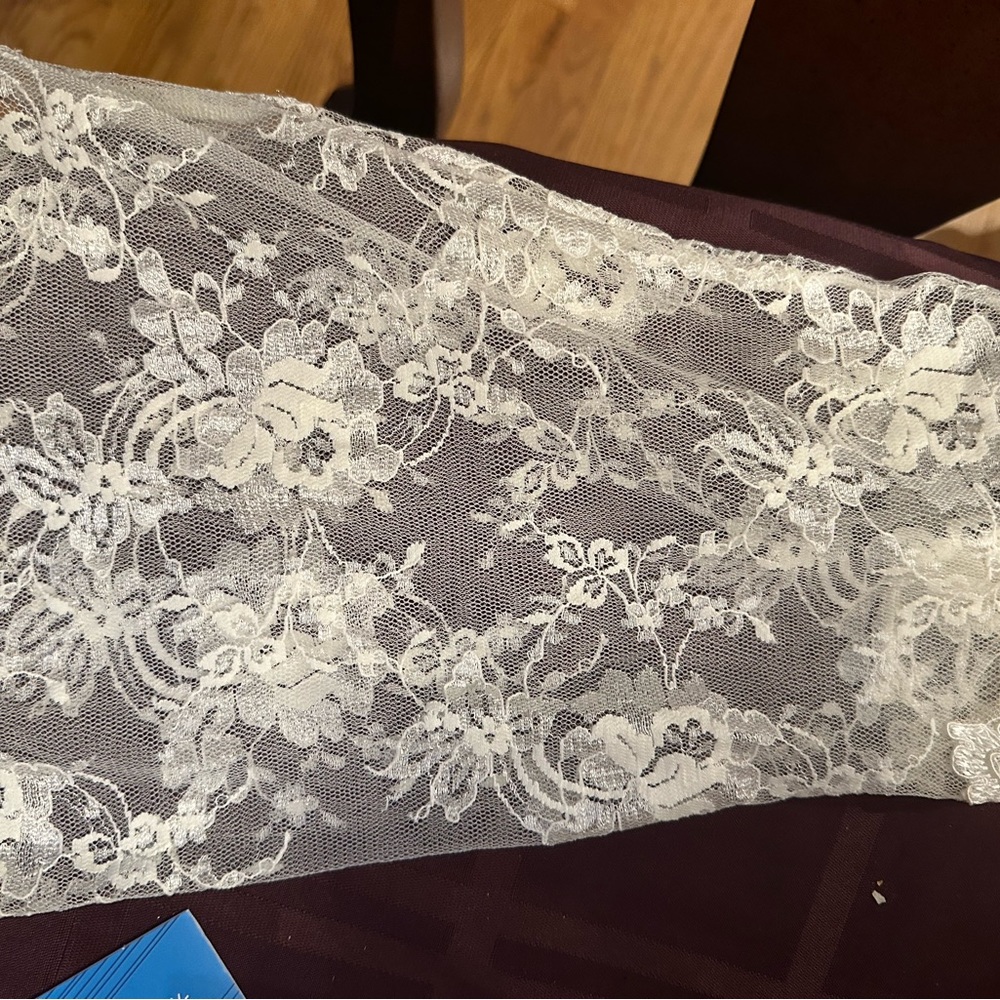 Bridal Robe - Picture 10 of 10